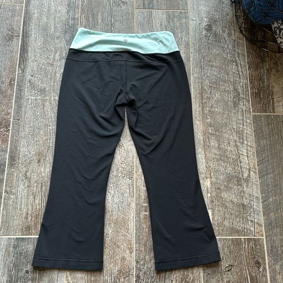 Lululemon leggings black size 8 - Picture 6 of 8